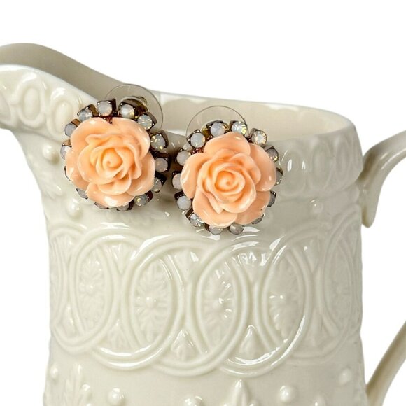 NWT Betsey Johnson Studs Earrings Cream Roses Light Green Crystals Fairy Flower - Picture 4 of 7